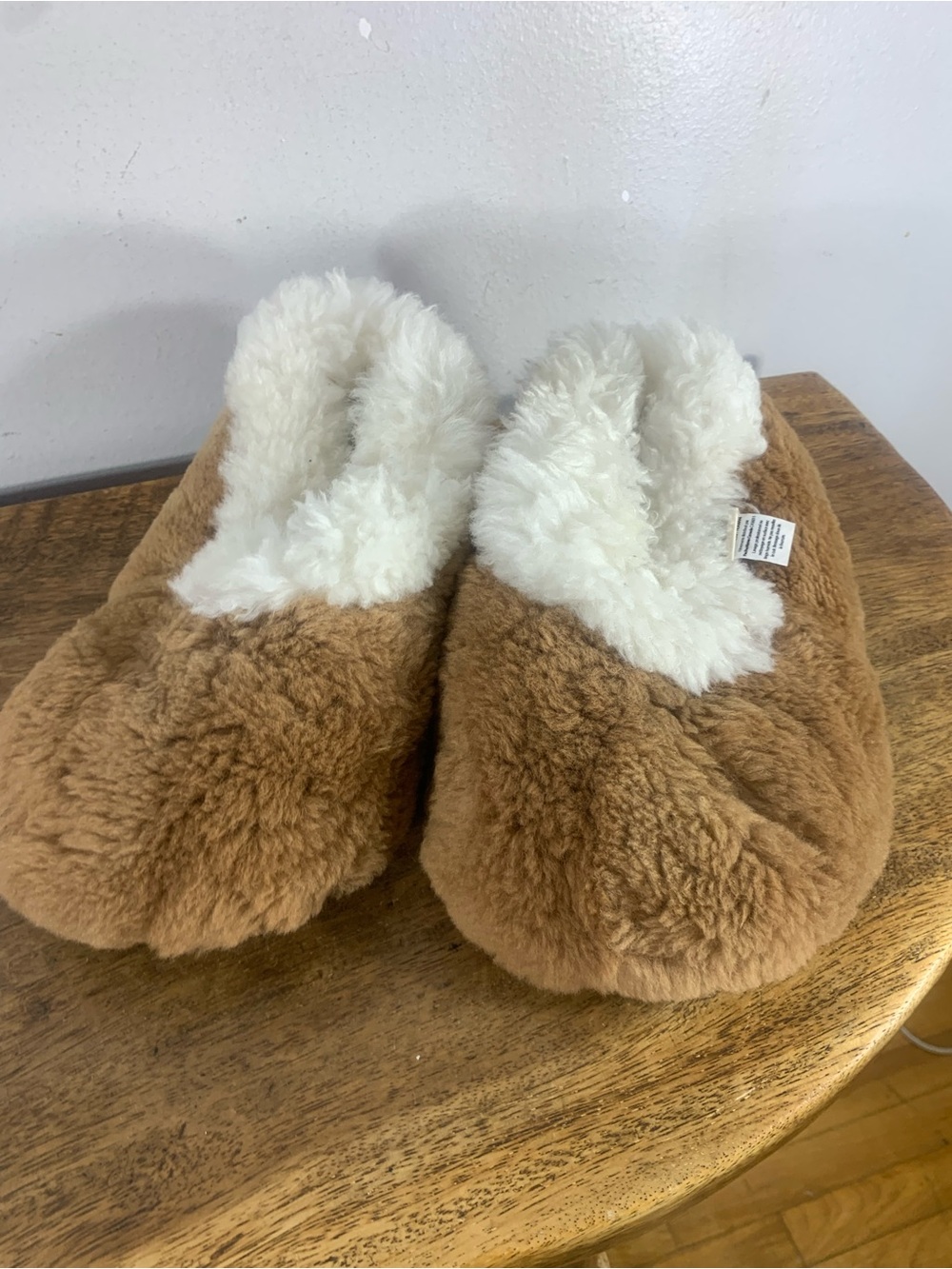 Vintage Pachamama Canada Brown Alpaca real FurSlippers with Cream Sherpa Linin